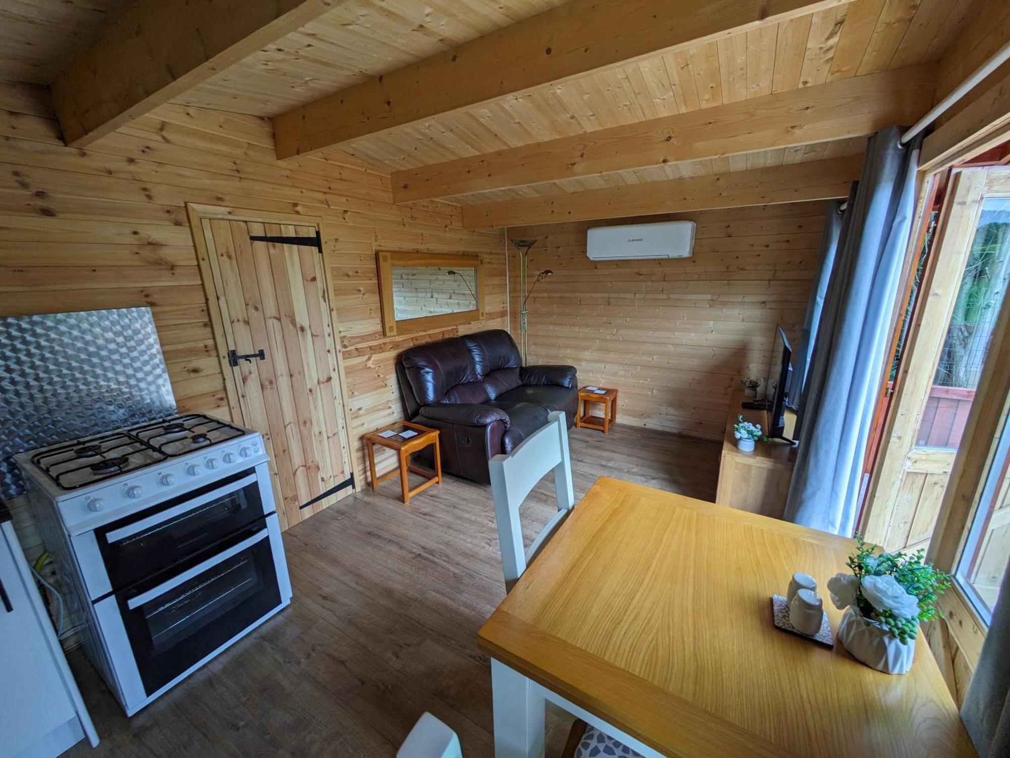 Cosy Cabin Stock Екстер'єр фото